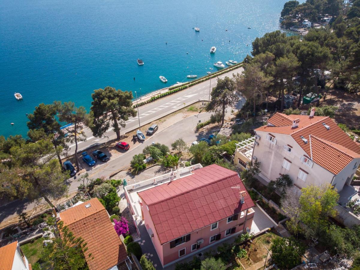 Apartments Villa Julija Mali Lošinj Екстериор снимка