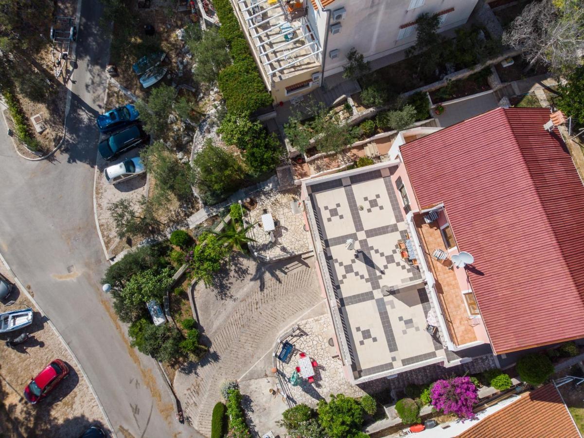 Apartments Villa Julija Mali Lošinj Екстериор снимка