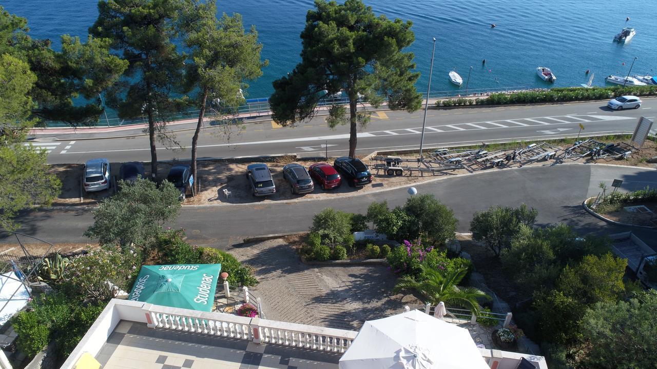 Apartments Villa Julija Mali Lošinj Екстериор снимка