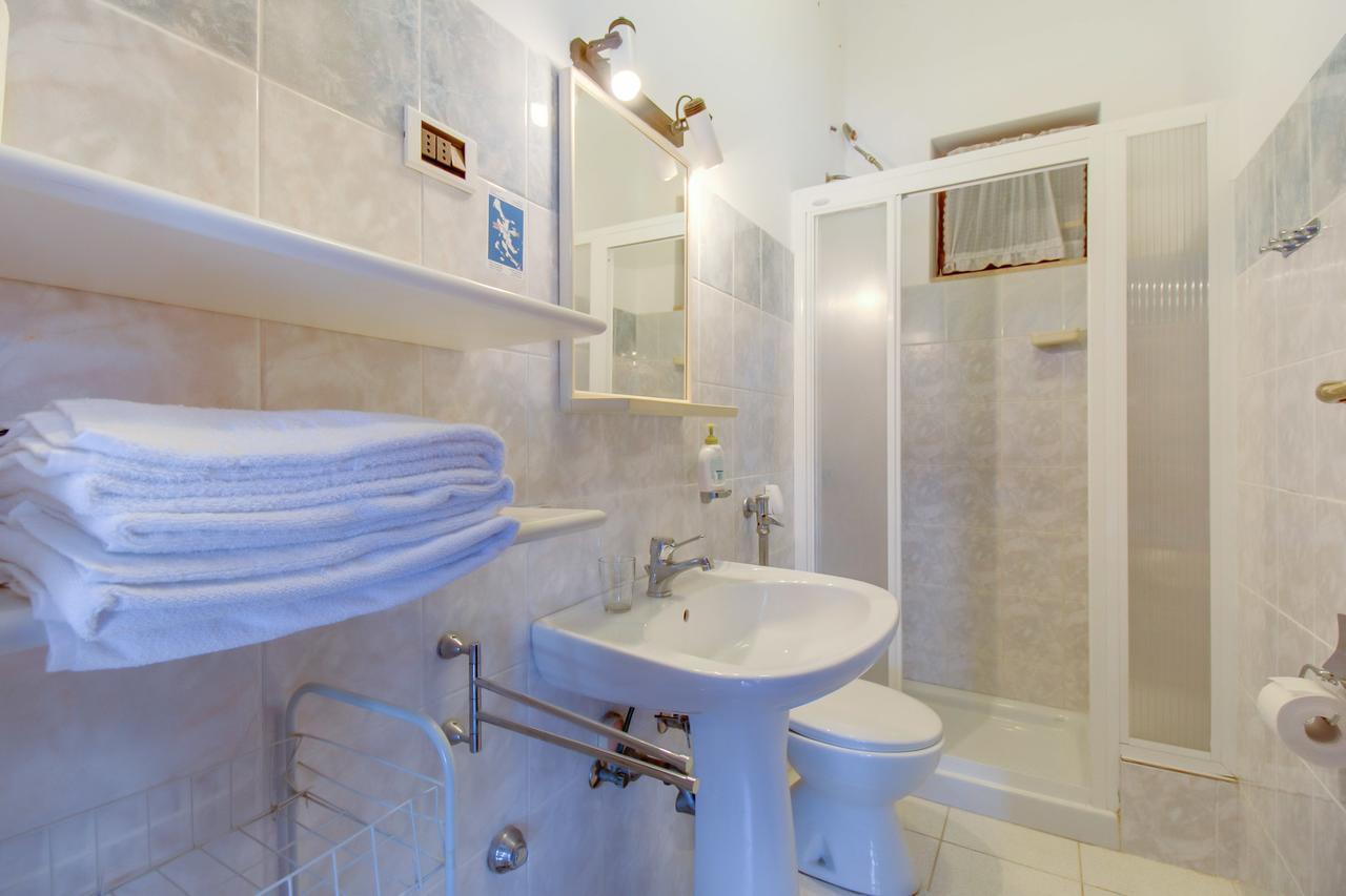 Apartments Villa Julija Mali Lošinj Екстериор снимка